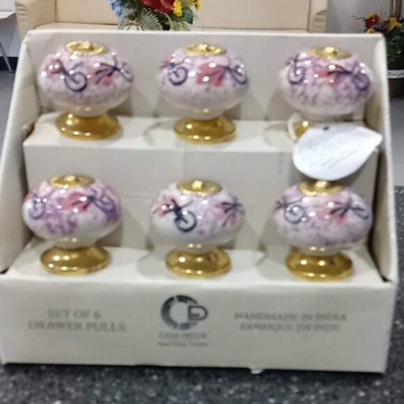 Casa Decor Premium Ceramic Set Of 6 Drawer Pulls Knobs White, Pink, Gold NIB - Picture 2 of 5